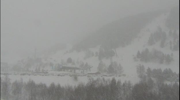Les pistes d'esquí preveuen obrir el cap de setmana amb un metre 