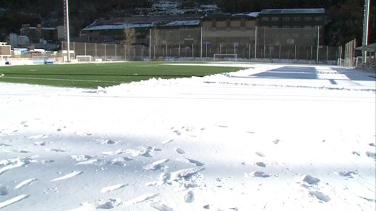 Al Futbol Club Andorra se li acumula la feina. Dissabte va ajorna
