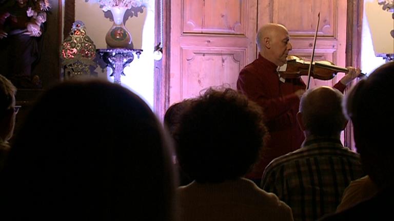 El violinista Emilio Moreno ha ofert, al museu d'Areny Plando
