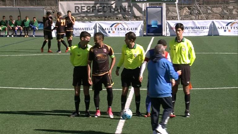 El Futbol Club Andorra continua tancant renovacions amb els jugad