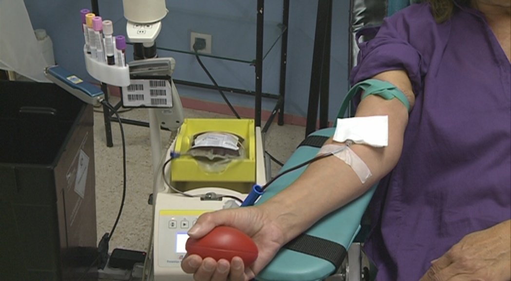 Arrenca la tercera campanya anual de donació de sang de la Creu R
