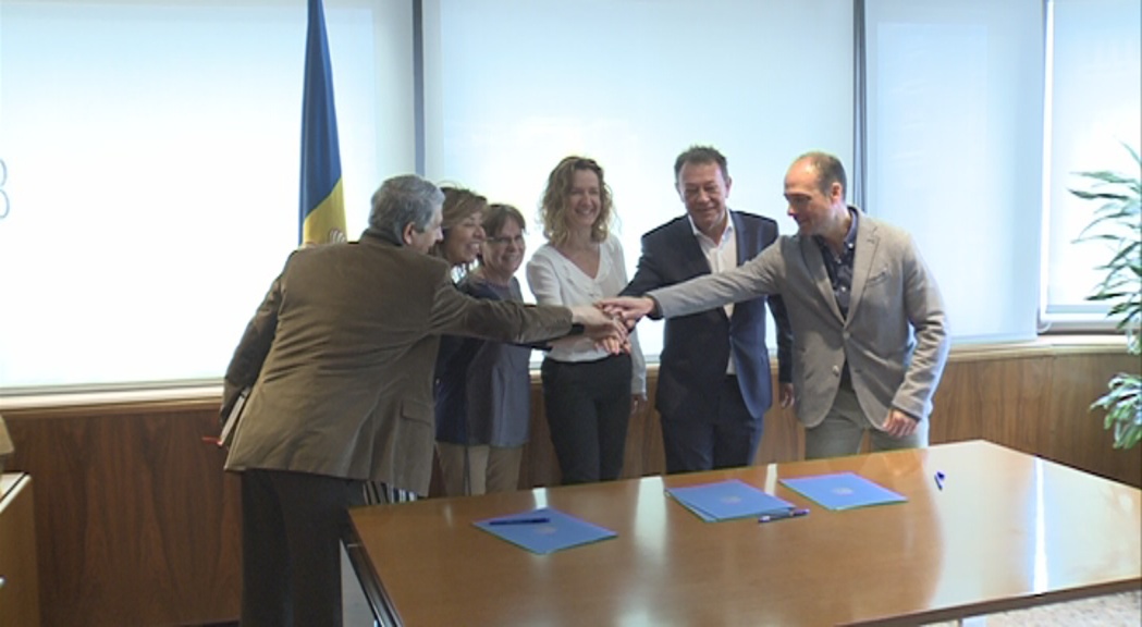 Signatura del conveni entre el Govern i els comuns d'Andorra 