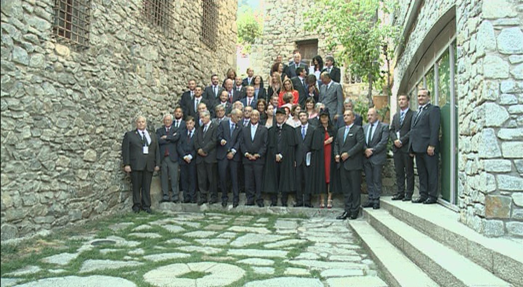 Rebelo de Sousa inicia la visita a Andorra a la Casa de la Vall