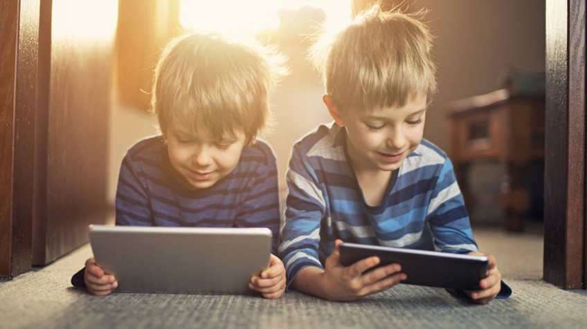 L'efecte de la tecnologia i els dispositius mòbils en nens i joves