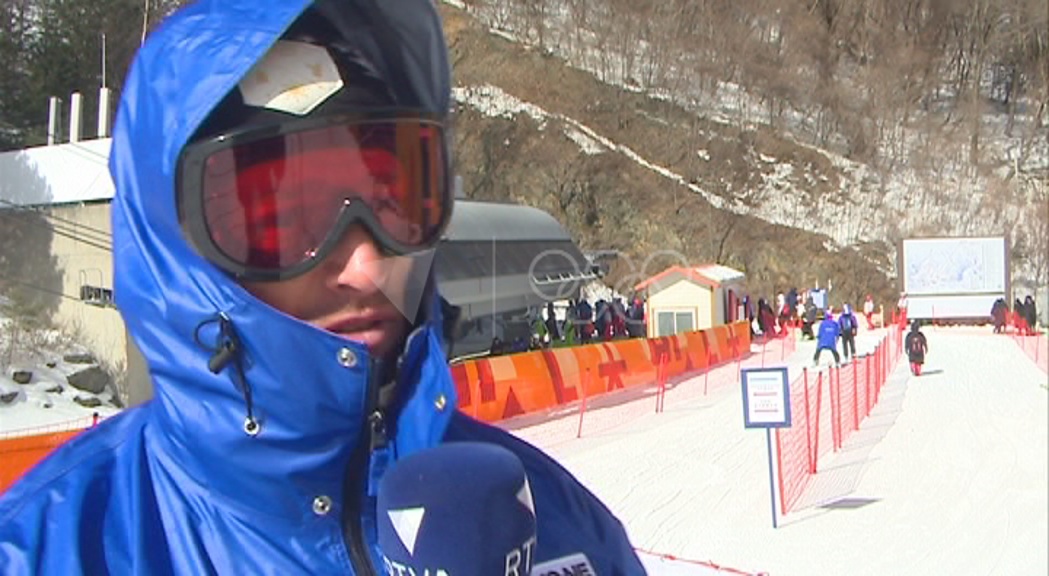 El fred i el vent dificulten l'entrenament de Mireia Gutiérrez i la resta d'esquiadors alpins