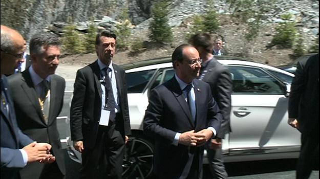 Hollande posa en relleu l'hospitalitat de la població