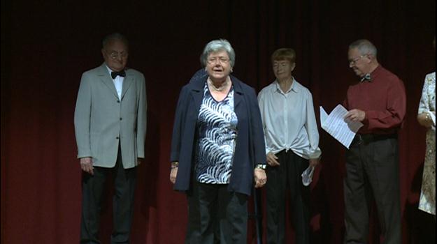 El grup de teatre de gent gran de la Fundació Crèdit Andorrà representa "Besos"