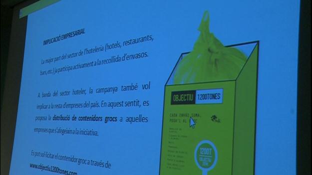 Andorra Telecom i FEDA repartiran bosses per reciclar envasos de plàstic