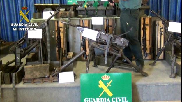 Dos detinguts a la Seu d'Urgell per possessió d'armes de guerra