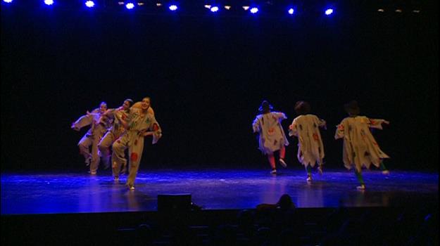 L'Esbart Dansaire d'Andorra la Vella presenta "De la cobla al folk"
