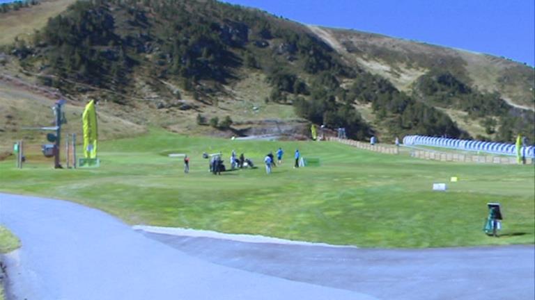 Fins a 30 golfistes participen a la Copa d´Andorra de golf