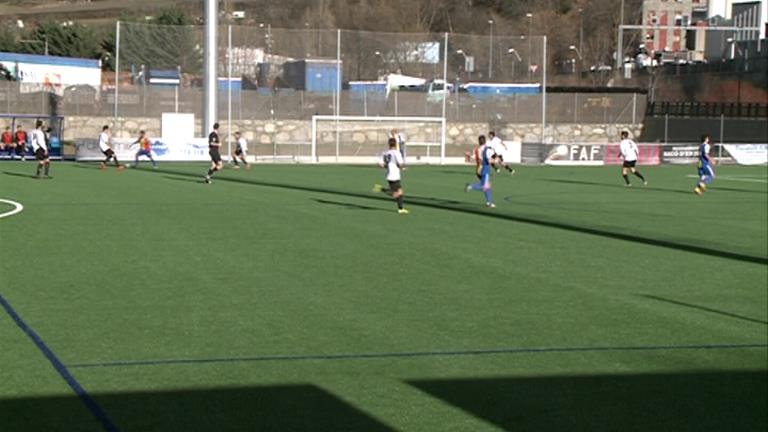 Golejada del Futbol Club Andorra davant el colíder