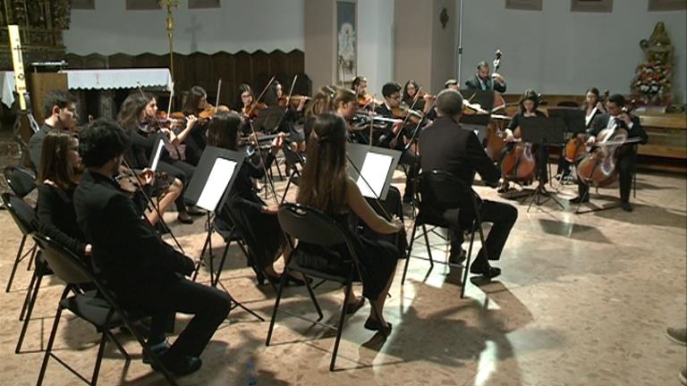 L'Orquestra Camerata d'Espinho de Portugal omple de música l'església de Sant Esteve