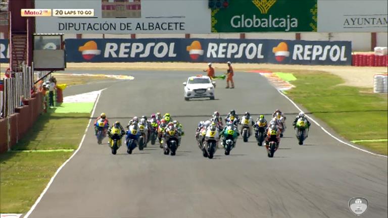 Xavi Cardelús escala dues posicions i ja és desè al Campionat d'Europa de Moto2