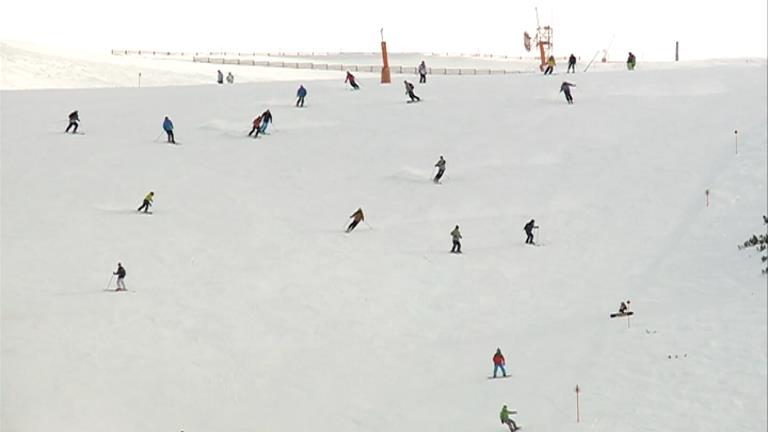 La neu nova atreu 17.000 esquiadors a Grandvalira