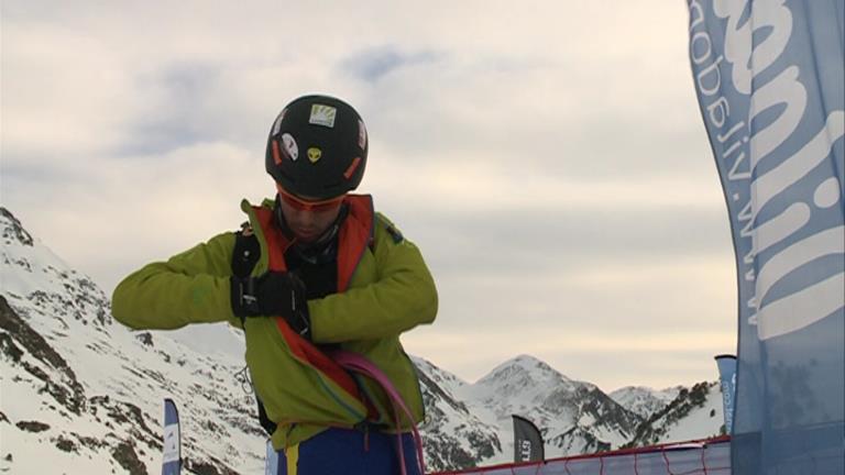 La Font Blanca es continua resistint als esquiadors de la FAM