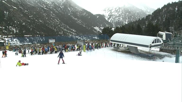 Els monitors d'esquí de l'AAPED es desmarquen de l'AAME