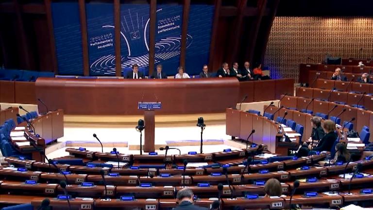 El Consell d'Europa dona a Andorra tres mesos de marge per assegurar la paritat de la delegació