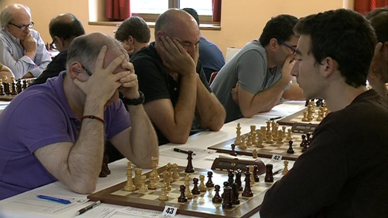 Primer de nou dies de competició a l'Open internacional d'escacs