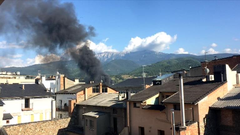 Incendi en una explotació agrària a la Seu d'Urgell