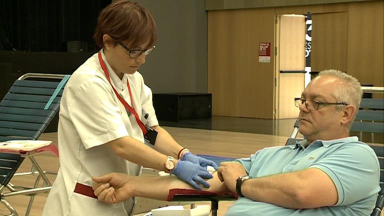 Acord amb Espanya per promoure les donacions i assegurar l'autosuficiència de sang