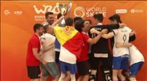 Alegria de la selecció sub-19 d'hoquei després de la victòria als World Roller Games