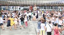 Andorra la Vella balla el tradicional contrapàs