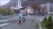 Aparcaments i zona blava gratuïts a Escaldes-Engordany, Sant Julià sense control d'estacionament i Andorra la Vella amplia el termini per pagar multes