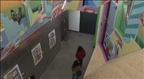 L'artista Pelucas decora l'edifici Bolet amb un mural neosurrealista