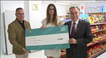 El banc d'aliments rep una donació de 4.400 euros del Govern