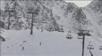 Bon balanç del primer cap de setmana d'obertura de les estacions amb més de 14.000 esquiadors