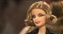 El CAEE dedica una exposició a Barbie i el cinema amb més de 150 nines