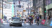 La capital s'omple de visitants amb ganes de veure l'arribada de la 15a etapa del Tour