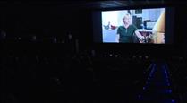Un centenar de persones se suma a la inauguració de Canes des del cinema