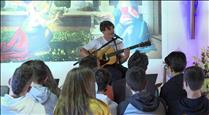 Cesc Sansalvadó porta els valors del Canòlich Music a les escoles 