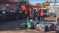 El comboi d'ajuda a Ucraïna es troba a Cracòvia a l'espera de traslladar el material als magatzems