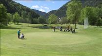 La competició de pitch and putt es reprèn amb una participació rècord al Campionat d'Andorra per parelles