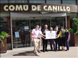 El comú de Canillo lliura dos xecs solidaris a Aina i la Creu Roja per la seva col·laboració durant la crisi sanitària
