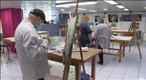 L'Escola d'Art de Sant Julià reobre progressivament amb mesures de seguretat i l'entusiasme de la gent gran