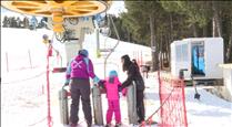 Les estacions d'esquí celebren el Dia Mundial de la Neu a l'espera de noves nevades