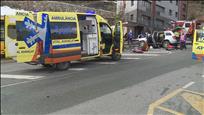 Dos ferits greus i dos lleus en un accident entre un autobús i un tot terreny a la rotonda d'Anyós