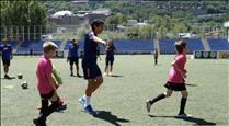 Jesús Vallejo comparteix experiències amb els nens del Nike Camp