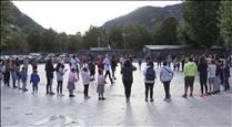 Més de 50 infants protesten pel tancament del Prat Gran d'Encamp