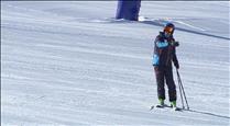 Els monitors d'esquí del país celebren l'arribada de les ajudes i demanen que se'ls prioritzi