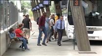 Paciència i resignació entre els passatgers de les companyies d'autobusos de línia regular
