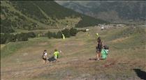 La recollida d'escombraries de Soldeu-el Tarter concentra 80 nens dels equips nacionals d'esquí
