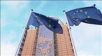 Reportatge: Així es viuen les rondes de negociació amb la UE entre bambolines