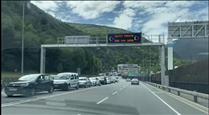Les retencions per entrar a Andorra arriben fins a Sant Julià de Lòria