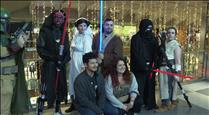 Sabres làser i màscares de soldats imperials en l'estrena de l'episodi IX d'Star Wars: L'ascens de Skywalker