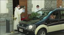 Sant Julià acull la benedicció de cotxes